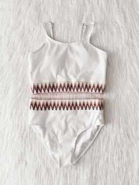 NWOT Amazon Girls Bikini Set Size 11-12 Years